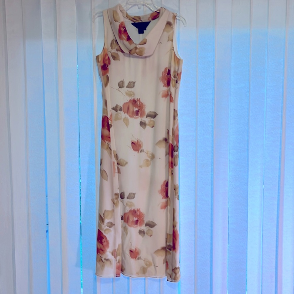J. PETERMAN 🫖 tea length 🫖 romantic sleeveless cream dress with peach roses